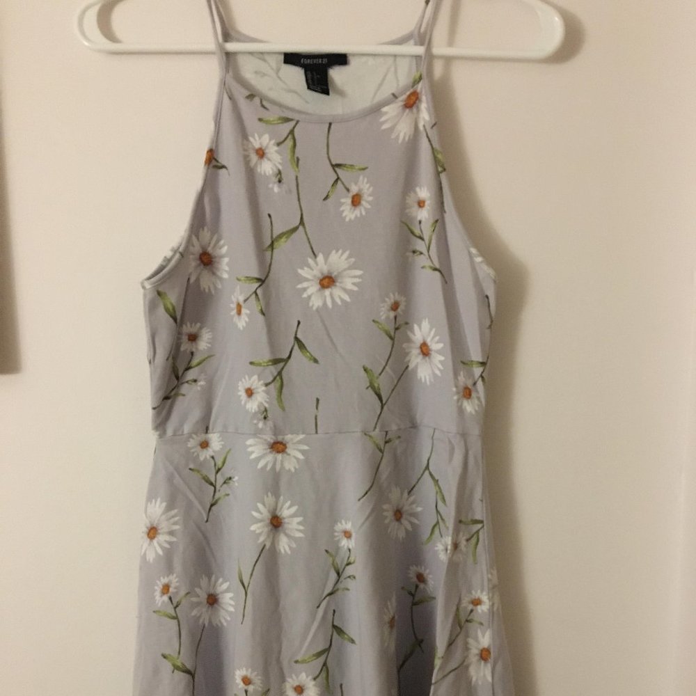 Pretty Grey Daisy Floral Halter Style Summer Dress - Picture 1 of 7